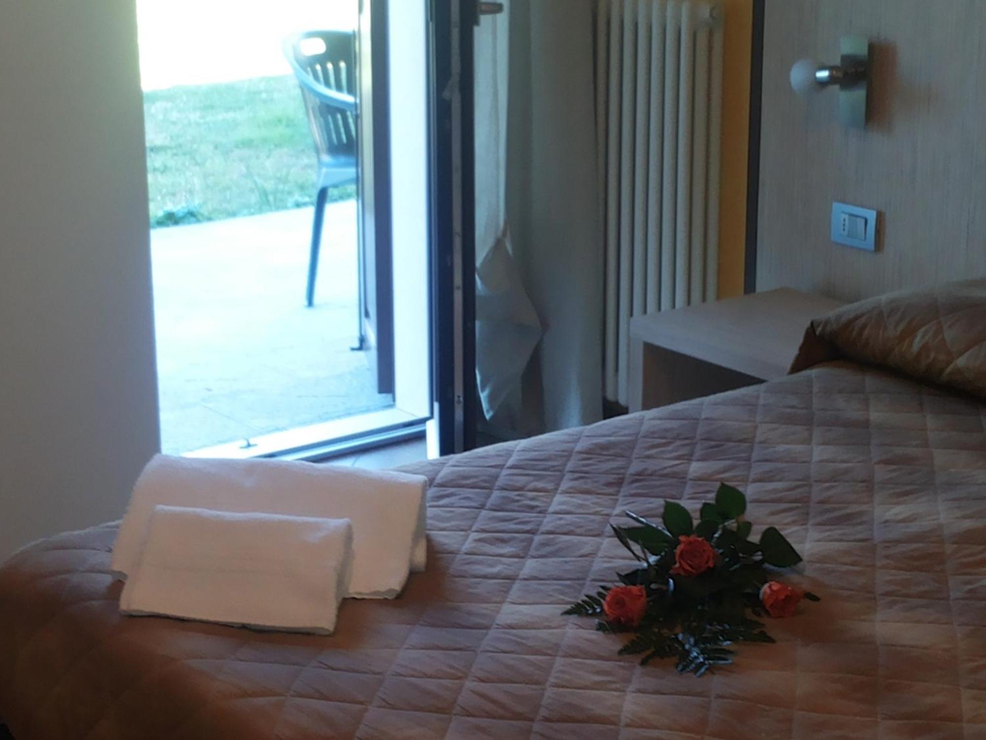 Agritur Arcosole B&B Camping Rom bilde